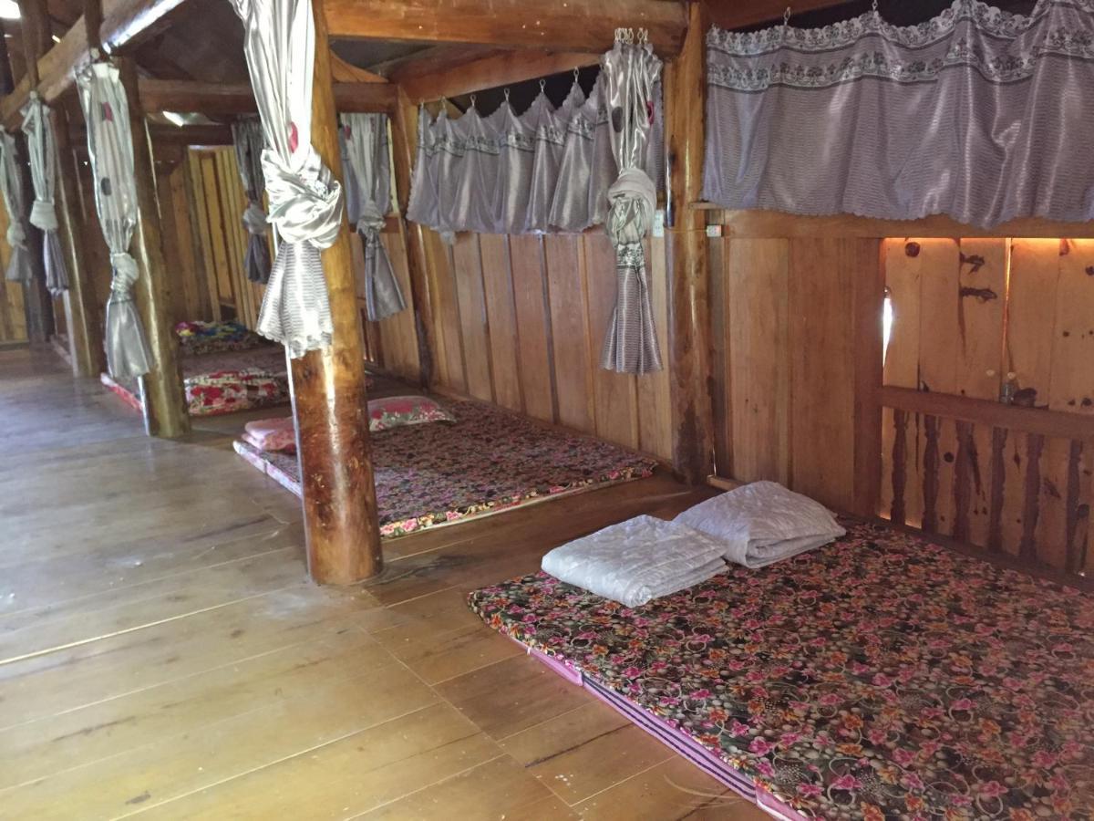 Homestay Hoang Vu Хазянг Экстерьер фото